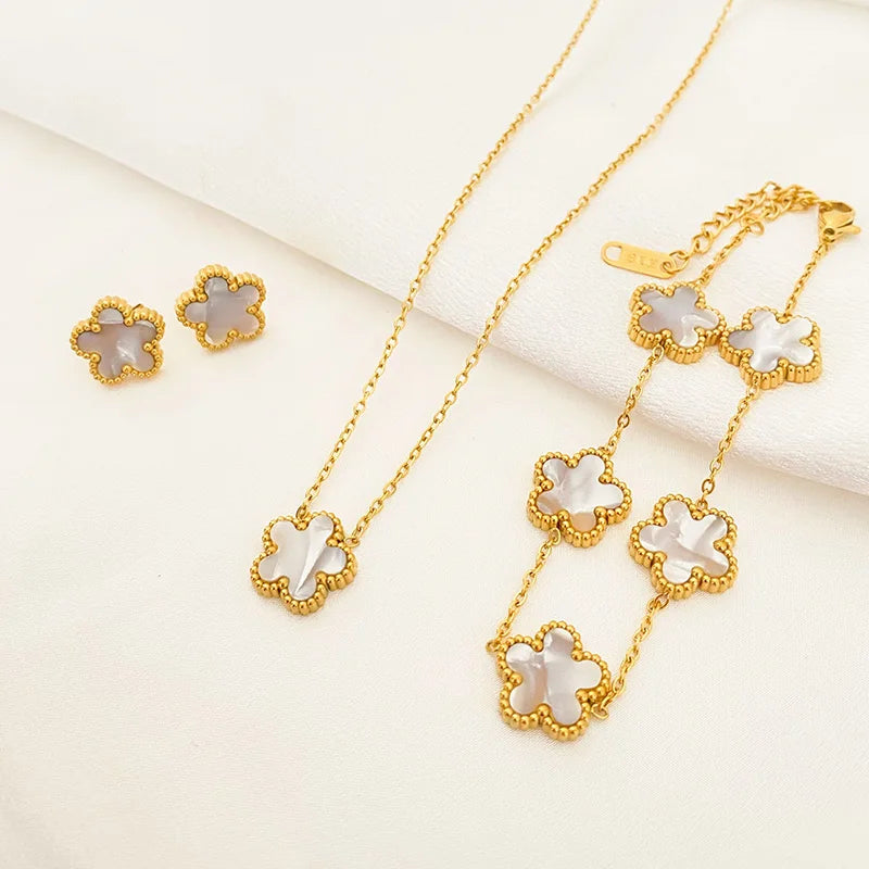 Luxury Five Leaf Flower Pendant Jewelry Set