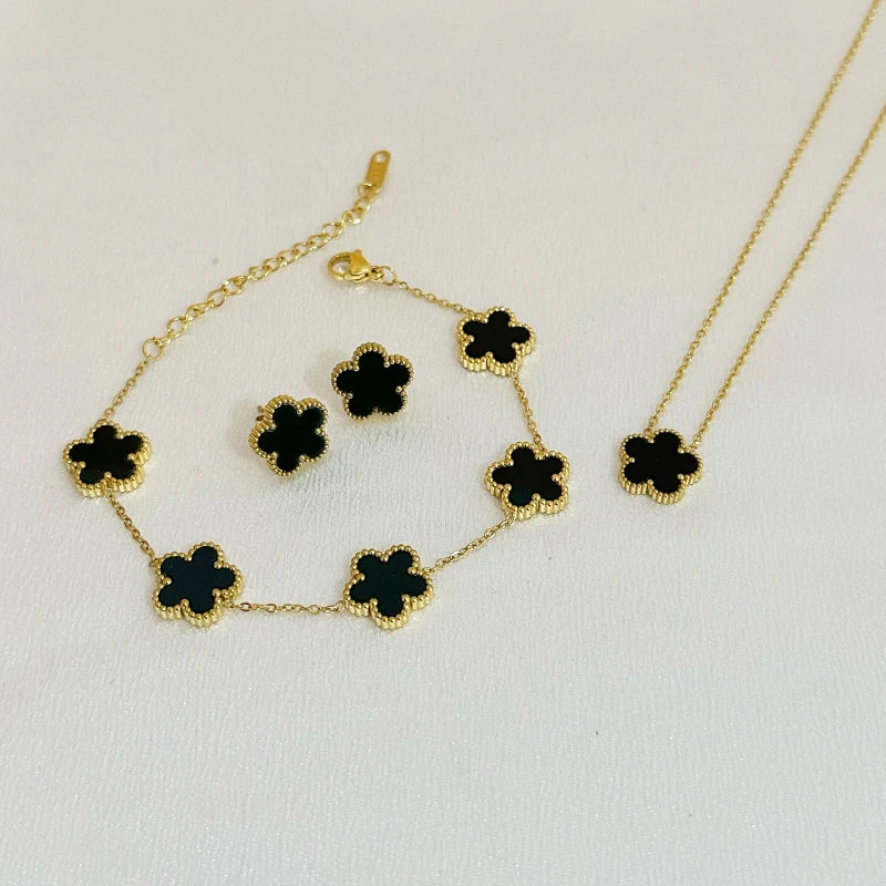 Luxury Five Leaf Flower Pendant Jewelry Set